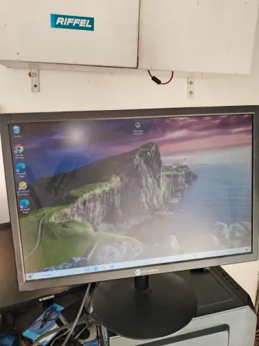 Monitor Goldentec 19" pol hdmi 