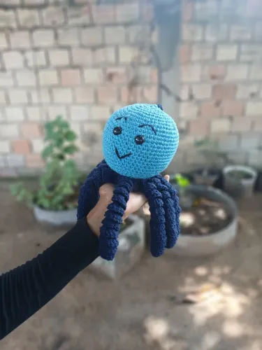 Polvo amigurumi de crochê