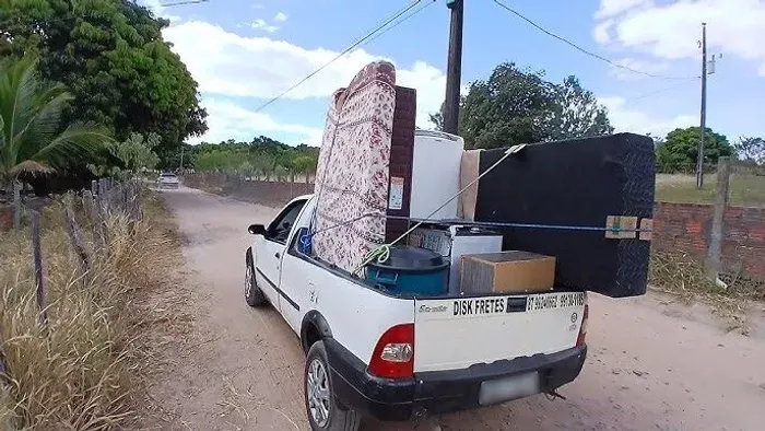 Frete pequenas cargas e mudanças 