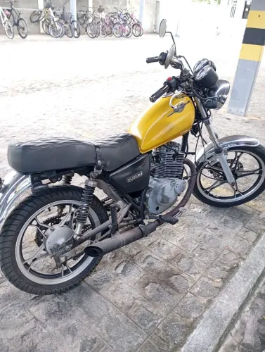 Suzuki retrô