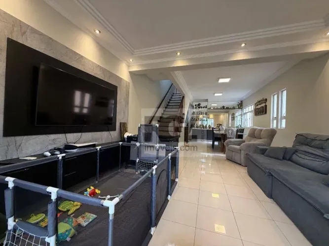 Casa com 5 dormitórios à venda, 258 m² por R$ 1.600.000,00 - Embaré - Santos/SP
