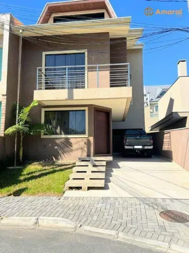 Sobrado com 3 dormitórios à venda, 200 m² por R$ 1.299.000,00 - Pinheirinho - Curitiba/PR