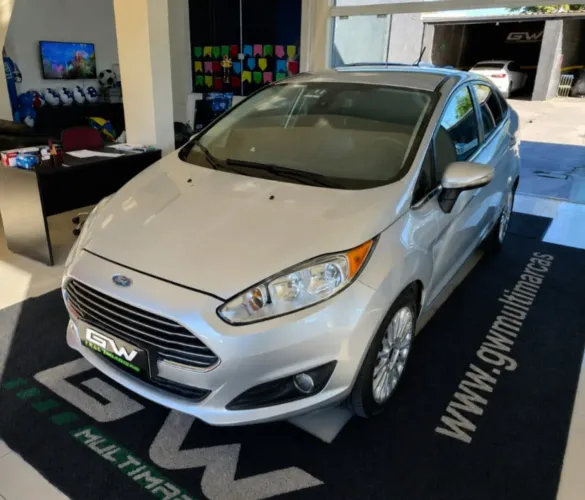 Ford Fiesta Sedan Titanium 1.6 Powershift 2014