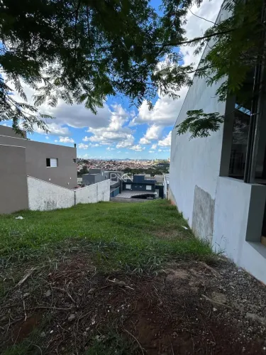Terreno à venda em Bragança Paulista, Condomínio Residencial Euroville II, com 360 m²