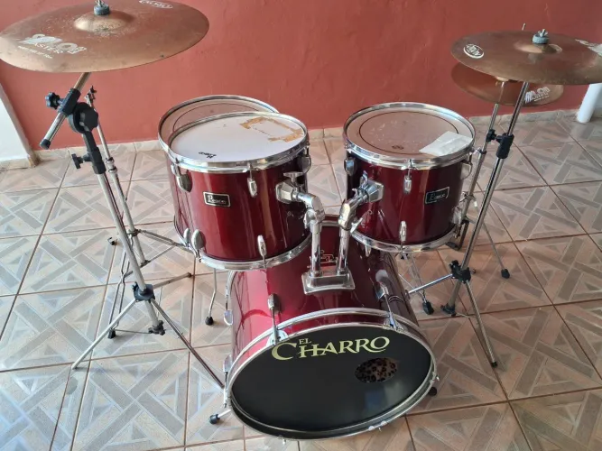 Bateria Peace e Pratos Orion