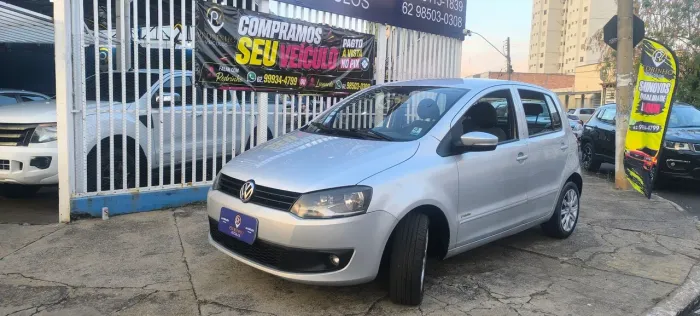 Volkswagen Fox 1.0 MI Total Flex 8V 5P 2012