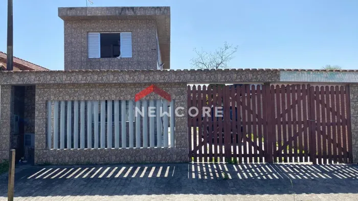 Casa em Rua Santa Cecilia - Agenor de Campos - Mongaguá/SP