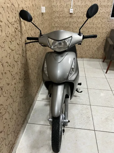 Vende-se Biz 125 ES