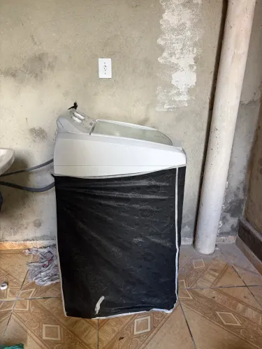 VENDO MÁQUINA DE LAVAR  aceito oferta 