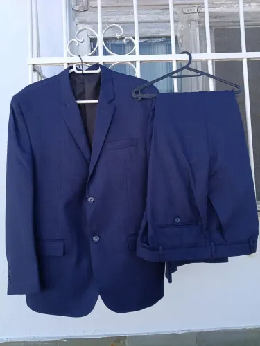 Termo Tam 50/52 Azul marinho novo com a capa - $ 150,00 ( a vista) retirar no local