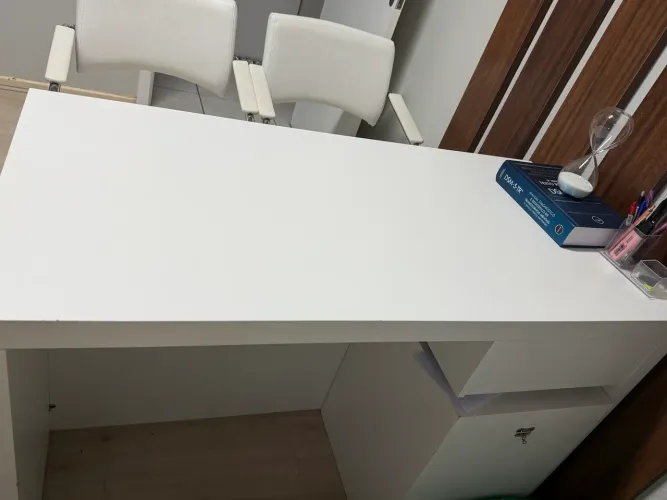 Mesa de escritório/consultorio