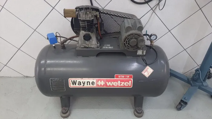 Compressor de ar Wayne wetzel 10/200 litros