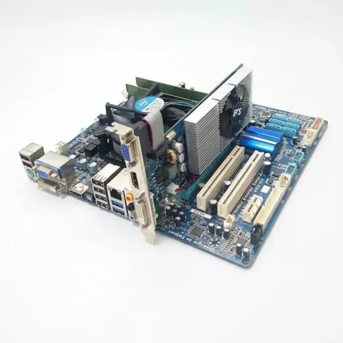 Placa Mãe Gigabyte H55 + Core i5 650 + 6GB DDR3 + GT 430 1GB