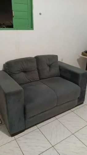 Sofá 2 lugares e Puff