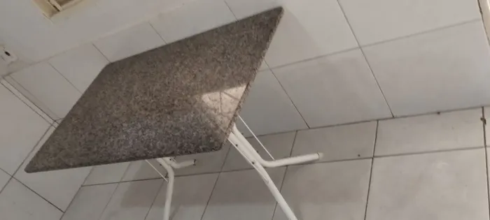 Mesa de granito 4 lugares 