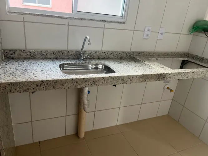Bancada de Granito Branco Dallas