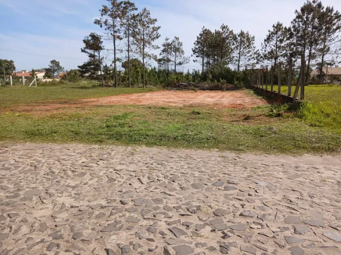Terreno à venda em Torres/RS - Praia Paraíso