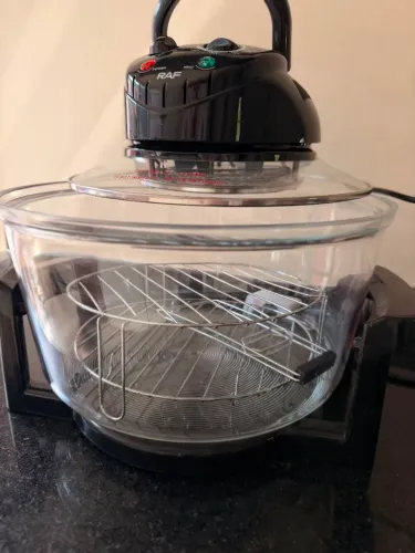 Vendo air fryer marca raf 250c, 220
