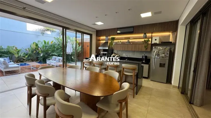 Casa duplex em condomínio com 331,85m² 4 quartos à venda no Gávea Paradiso