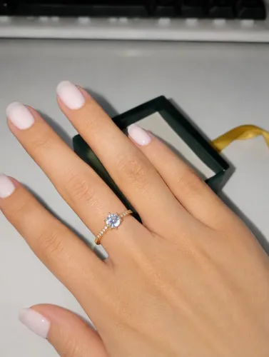 Anel com Pedra Rara em Ouro 18k