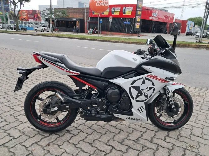 Yamaha XJ6-F