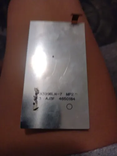 Uma tela de celular Nokia cx399bln-7 MP2.0 3 aj3f 4850184
