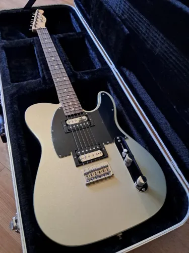 Guitarra Fender Telecaster Standard HH581 Ghost Silver