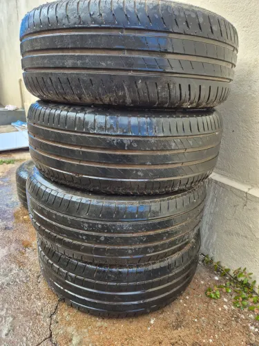 Pneus 205/60 rodas 16