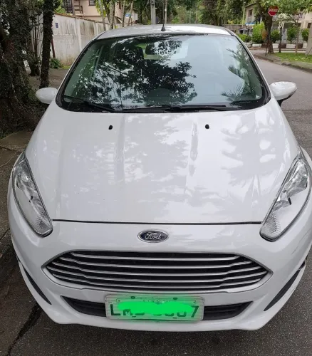 Ford Fiesta 1.6 16V Flex Aut. 5P 2015