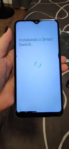 Celular Samsung M10 em ótimo estado com carregador.