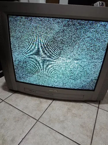 Vendo televisão de 29 polegadas da marca Philips.