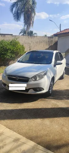 Fiat Grand Siena Tetrafuel 1.4 EVO F. Flex 8V 2013