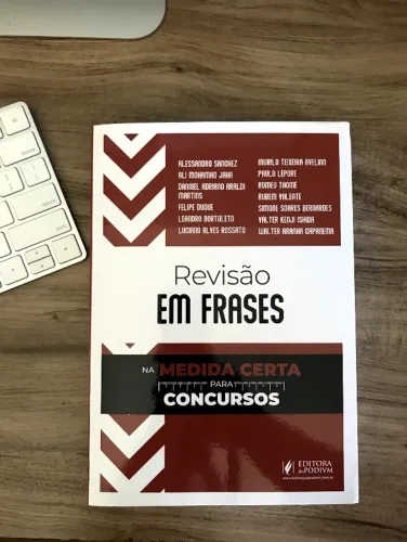 Livro Direito Revisão em Frases para Concursos