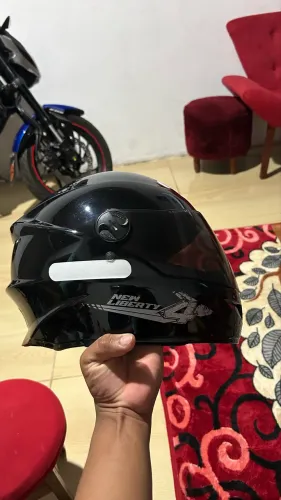 Capacete tamanho 60