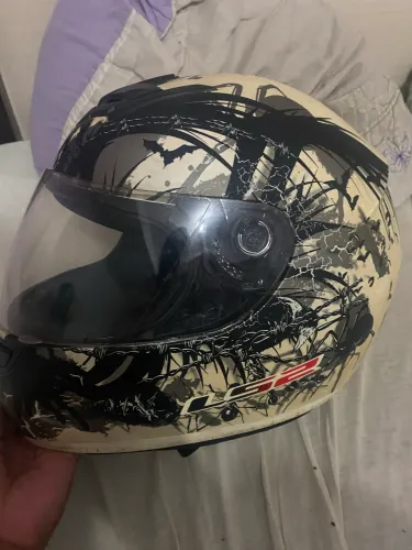 Capacete LS2