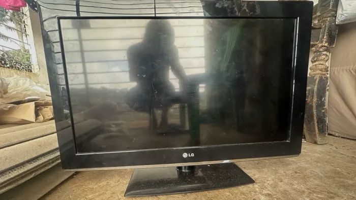 ?TV 32 POLEGADAS LG?