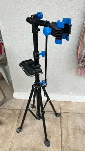 Cavalete para manutenção de bicicleta