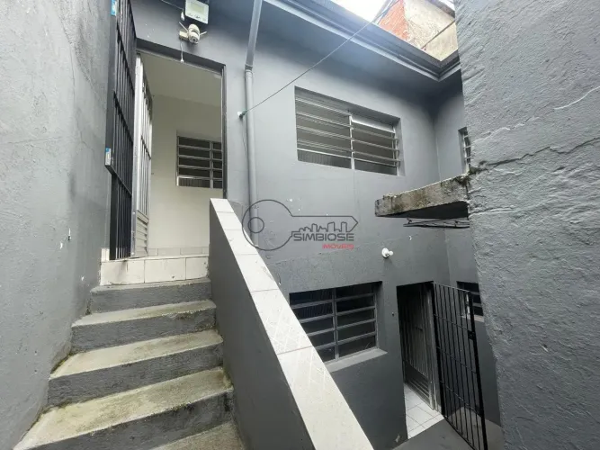 Sobrado com duas unidades independentes - Aluguel conjunto