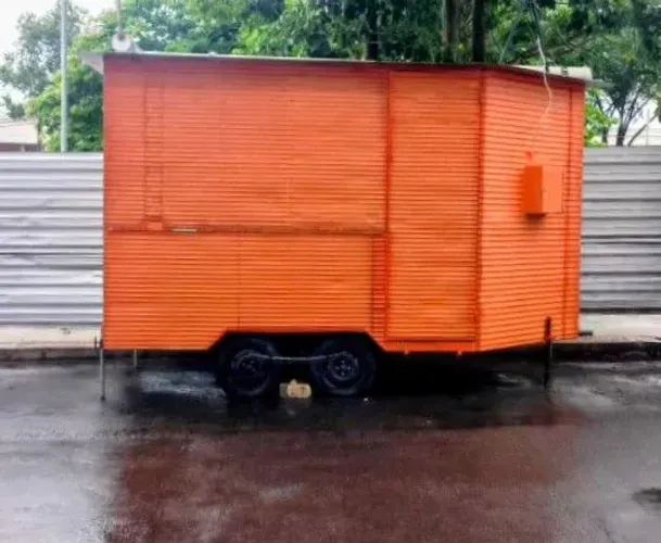 Vendo ou troco por carro