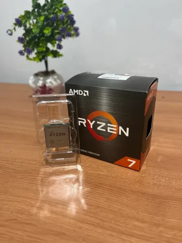 Processador AMD Ryzen 7 Série 5000 Socket AM4 - Novo / Sem Uso