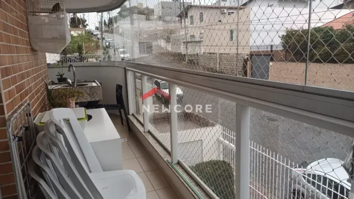 Apartamento em Rua Renato Ramos da Silva - Barreiros - São José/SC