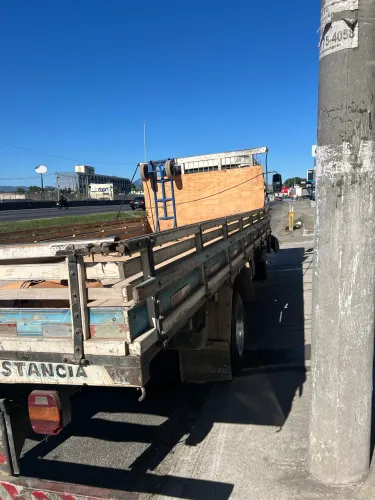 Vendo caminhão, ótima oportunidade
