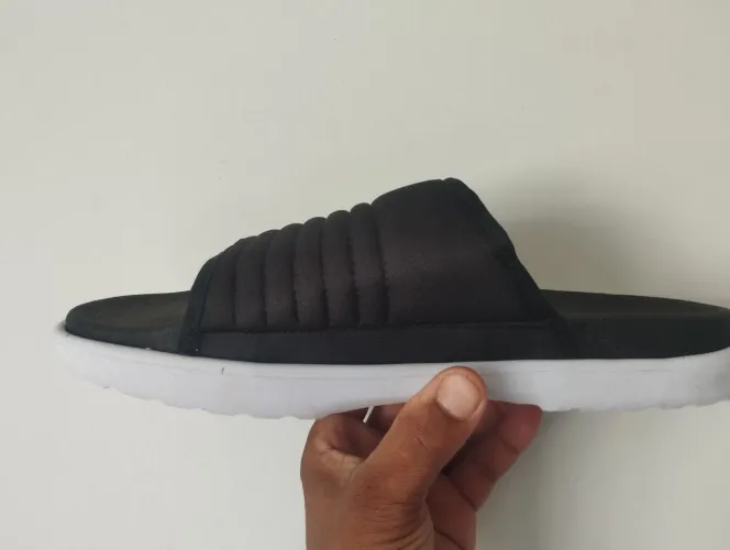 Chinelo Slide Masculino Estilo Nike - Confortável e Moderno