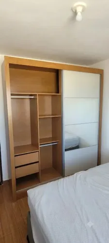 GUARDA ROUPA CASAL COM ESPELHO