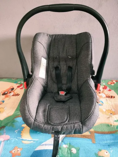 Bebê conforto ABC Desig Risus até 13kg Higienizado 