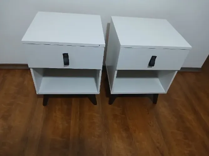 MESA DE CABECEIRA