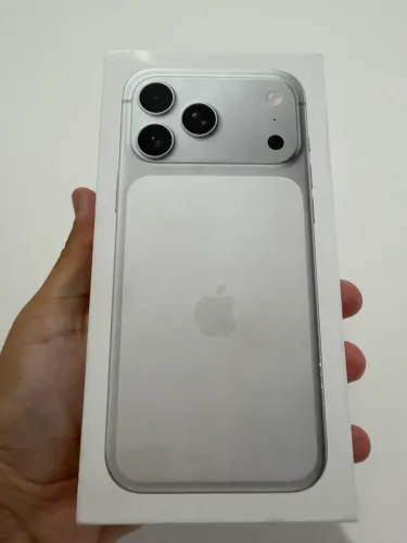 iPHONE 17 PRO MAX 256 LACRADO