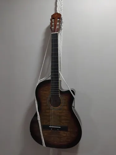 Violão novo