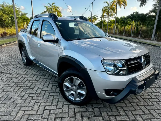 Renault Duster Oroch Dyna. 2.0 Hi-flex 16V Mec. 2016
