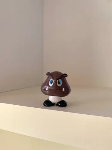 Super Mario Goomba